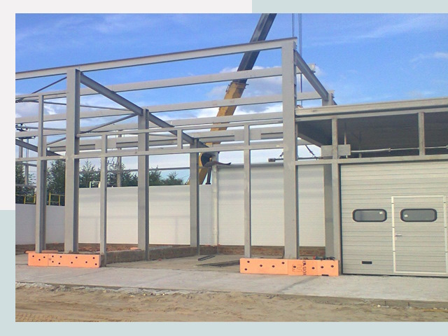 Строительство автосервисов от СтальСтрой-Стж по цене 612 руб.